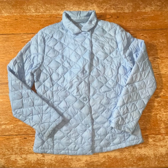 L.L. Bean Jackets & Blazers - L.L.Bean women's quilted puffer jacket in sky blue with a snap-button closure